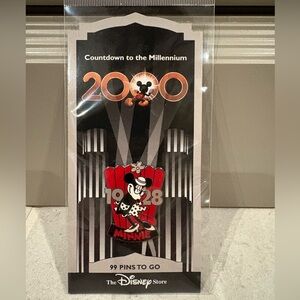 NWT• Disney “Countdown To The Millennium” Minnie Mouse Collectible Pin